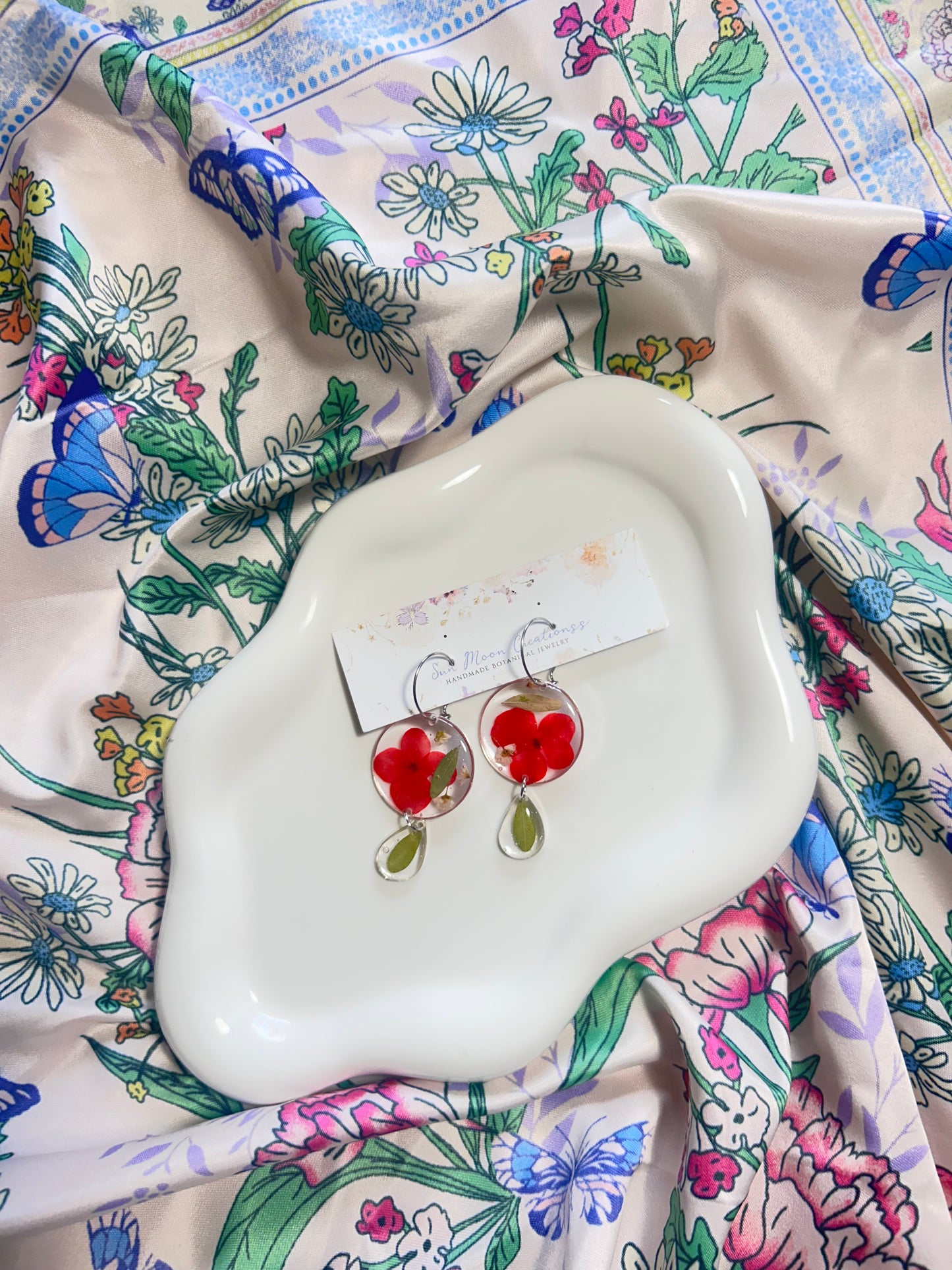 Red Hydrangea Preserved flower Drop Hoops