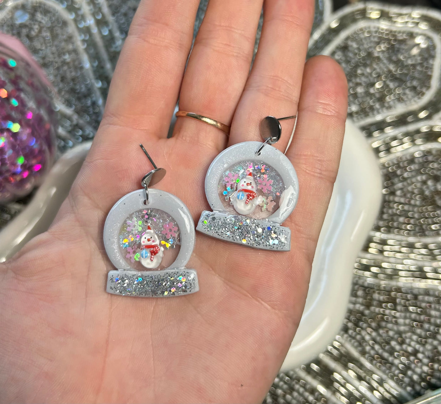 Snow Globe Dangles with Snowman, Snowflakes