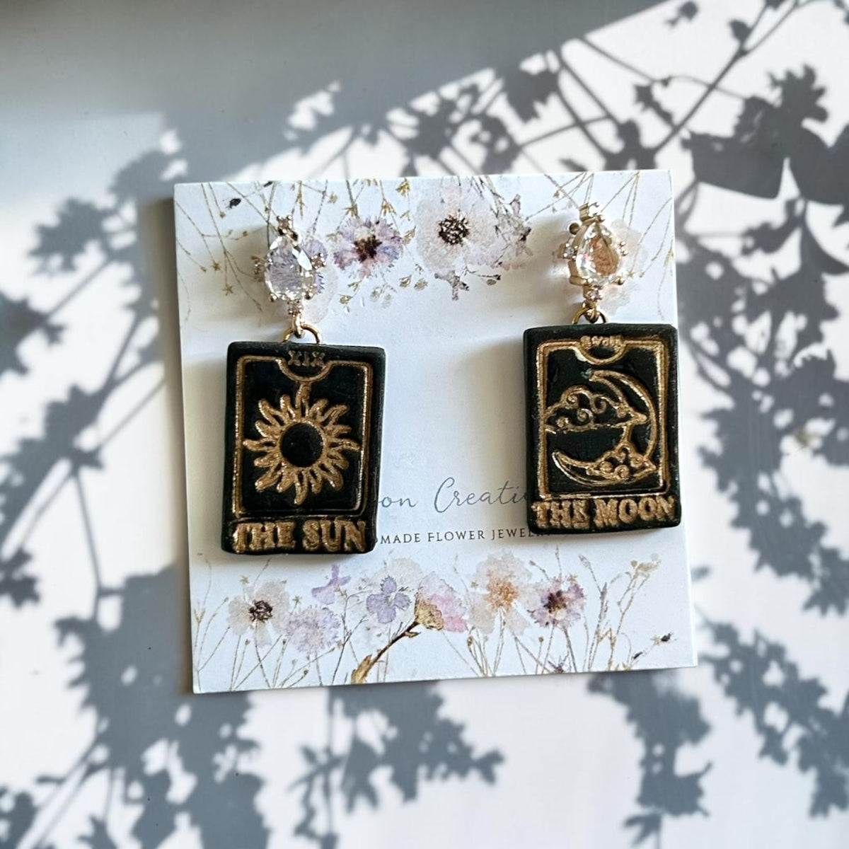 Tarot Card The Sun & The Moon in Black, Gold